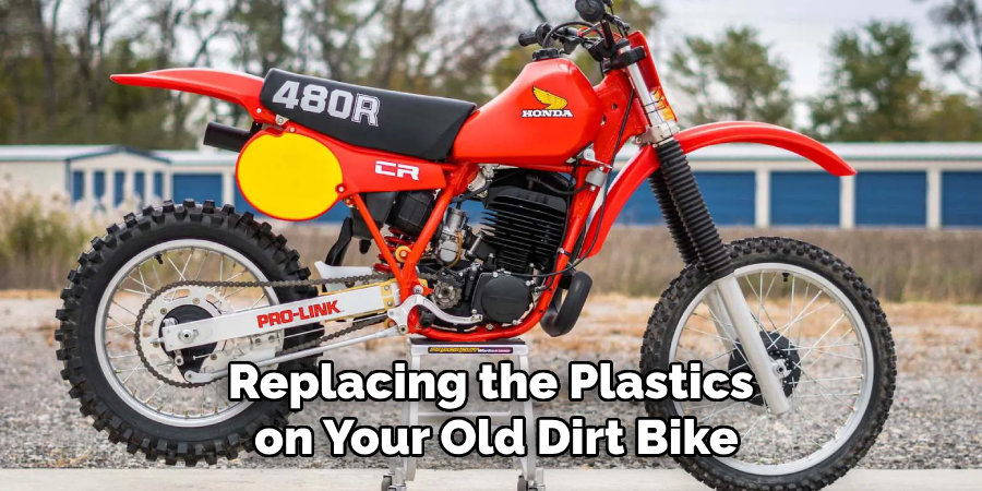 Replacing the Plastics on Your Old Dirt Bike