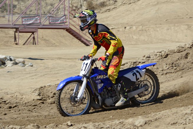 How to Lower a Dirt Bike Suspension