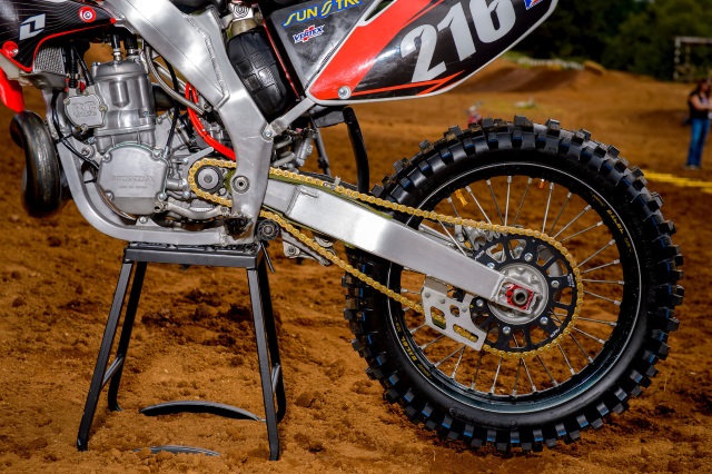 How to Polish Dirt Bike Frame