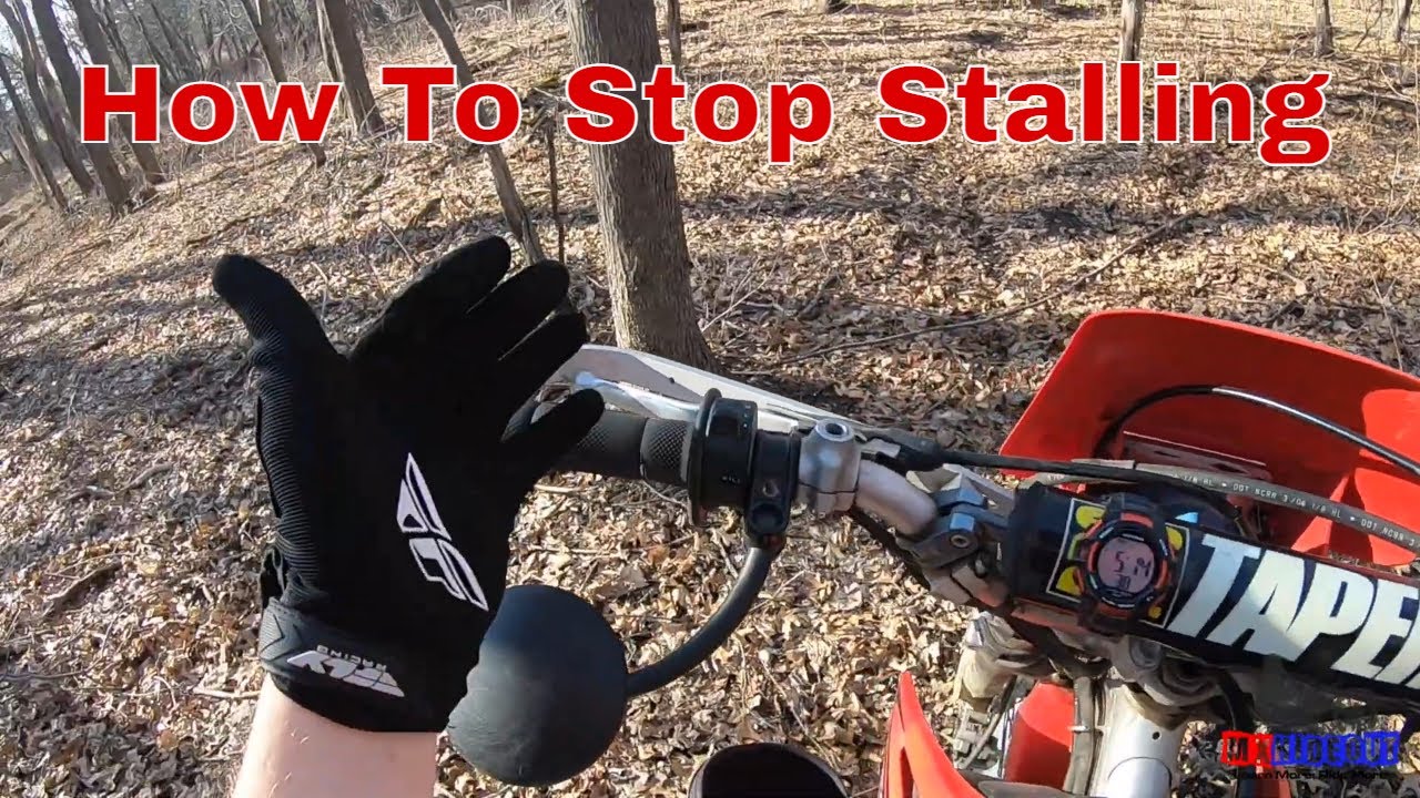 How to Stop a Dirt Bike Without Stalling