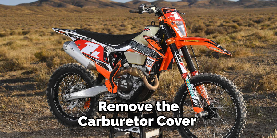  Remove the Carburetor Cover 